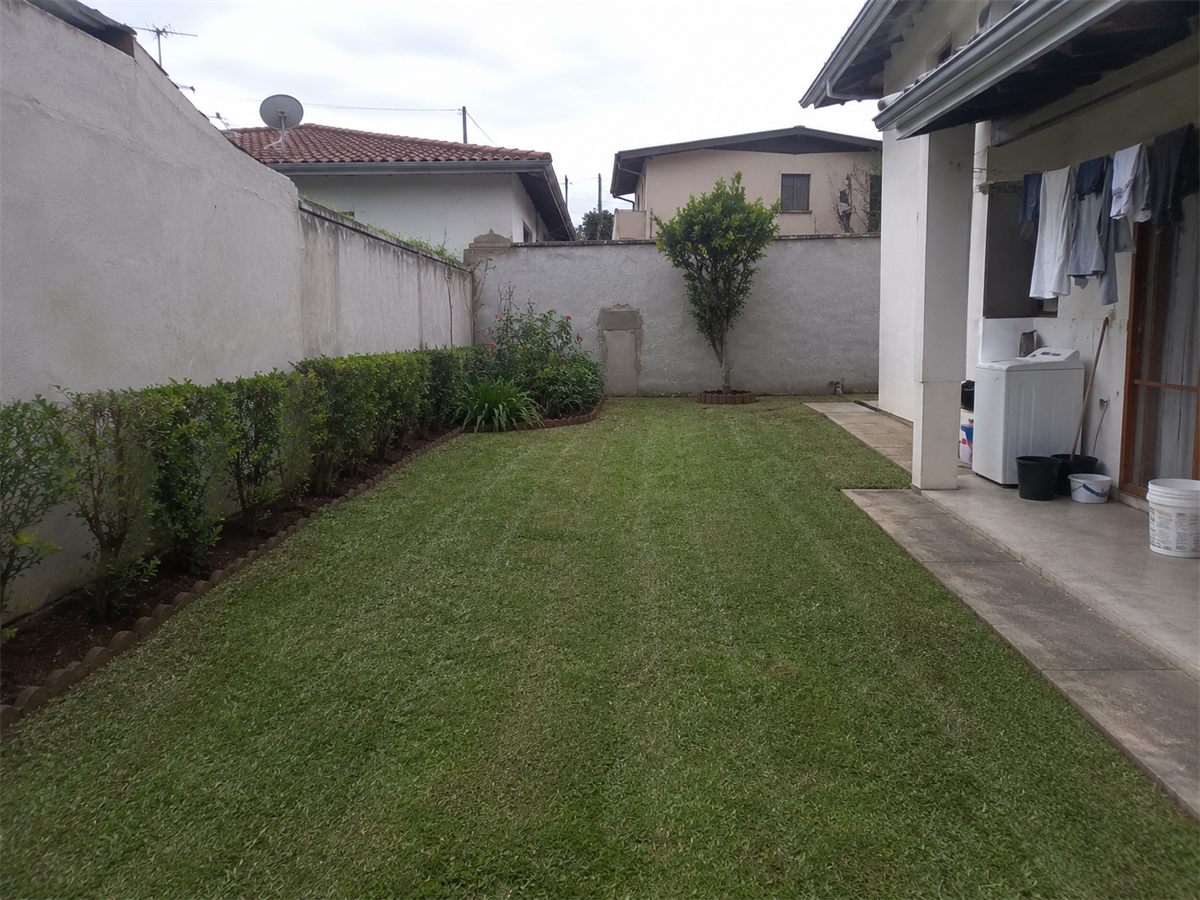 Jardim após manutenção
